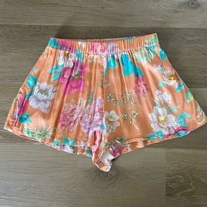 NWOT Majorelle connie shorts in passionfruit